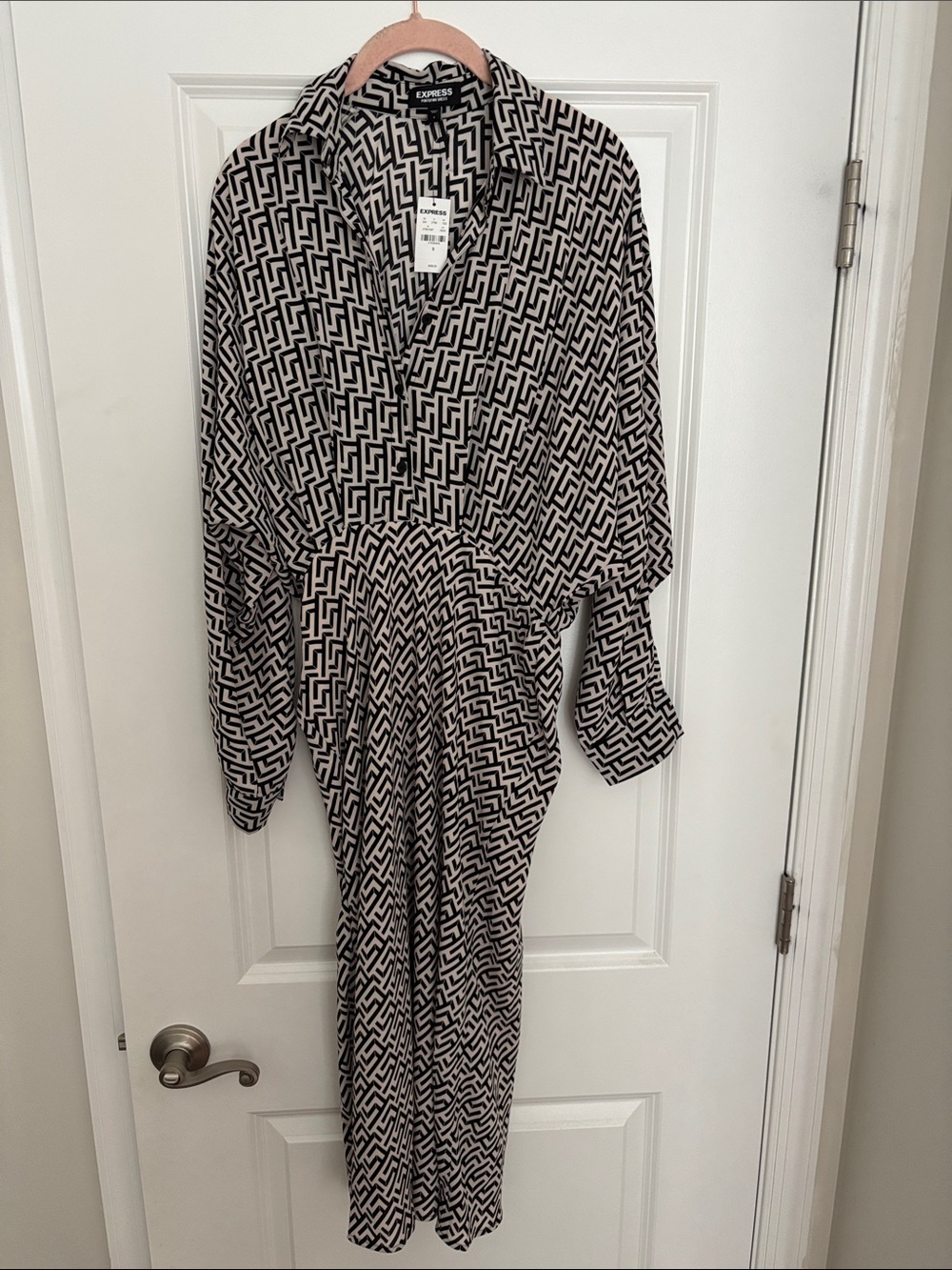 Express Black & Cream Geometric Long-Sleeve Shirt Dress